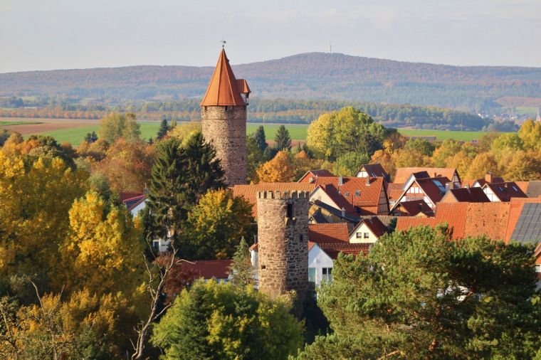 Jungfernturm und Eulenturm in der Altstadt Grebensteins